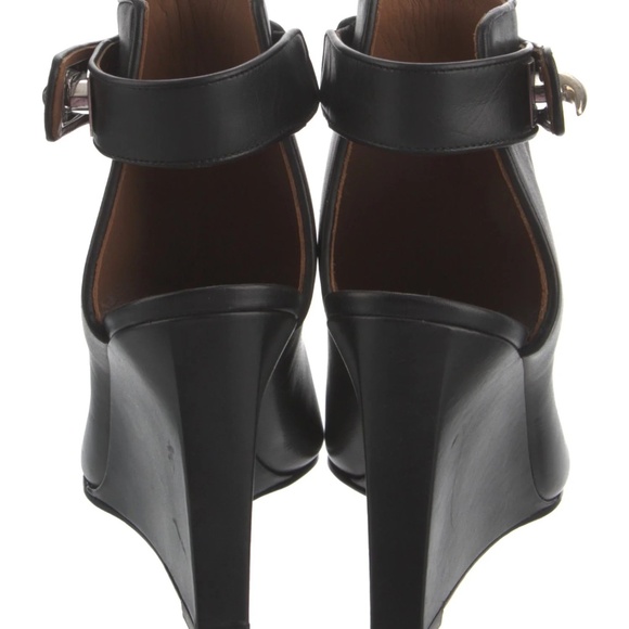Givenchy Black Leather "Shark" Peep toe Wedges Sz 39 - Picture 4 of 6